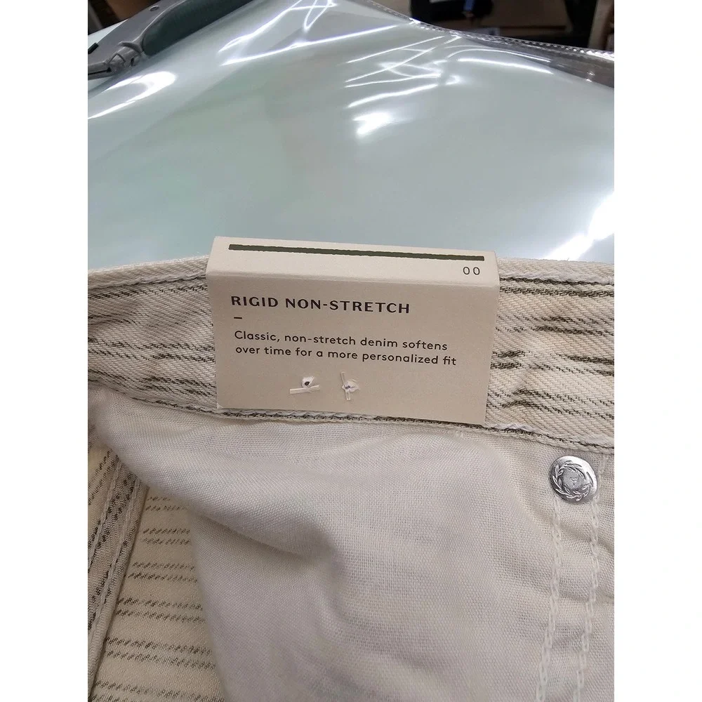 Universal Thread Womens High Rise Shorts White Cotton Distressed Casual Size 00